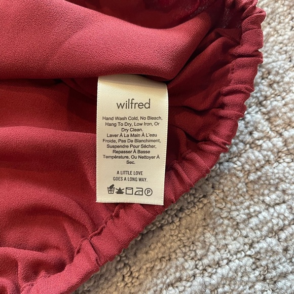 Aritzia Wilfred Eleanora Off-Shoulder Burgundy/Red Blouse, Long Sleeve Sz. Small - Picture 6 of 15